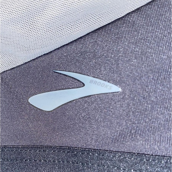 Dare Racerback Run Bra - Picture 4 of 10